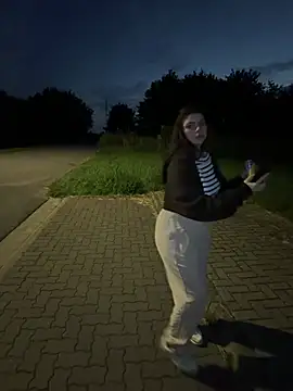 LinaLeana online show from July 25, 8:17 pm