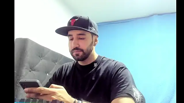 coolfriki online show from February 7, 3:43 am