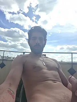 Liroow online show from April 16, 1:23 pm