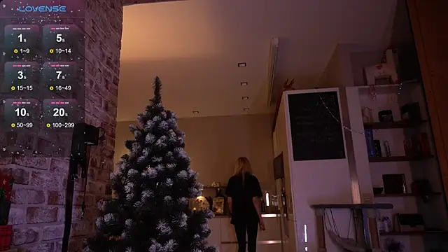 Snapshot of _favdream chatting on December 21, 4:30 am favdream online show from December 21, 4:30 am