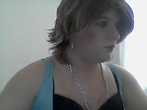 Snapshot of seinerenehot chatting on March 15, 11:49 am seinerenehot online show from March 15, 11:49 am