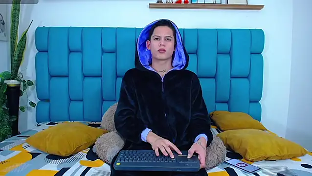 Brian hot online show from March 20, 10:20 am