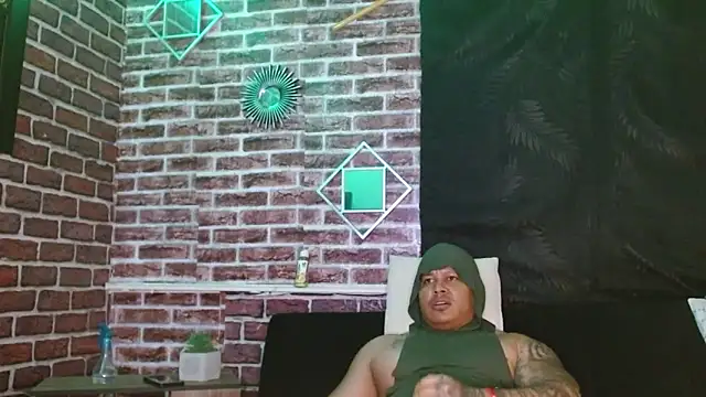 jordan bigcock  online show from February 9, 9:52 pm