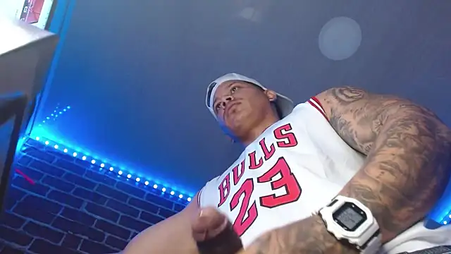 jordan bigcock  online show from April 18, 1:59 pm