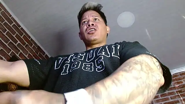 Snapshot of jordan_bigcock_ chatting on June 10, 7:46 pm jordan bigcock online show from June 10, 7:46 pm