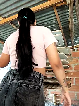 Snapshot of Queen_sofya chatting on December 1, 4:23 pm Queen sofya online show from December 1, 4:23 pm