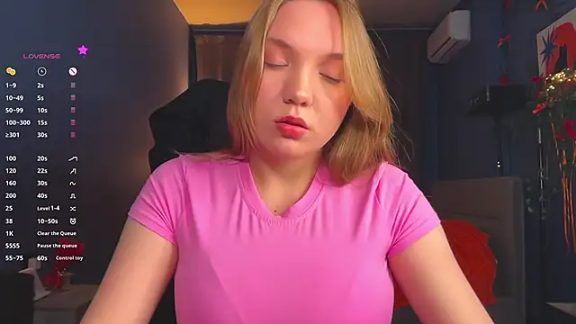 RebeccaEglitis online show from April 27, 5:00 pm