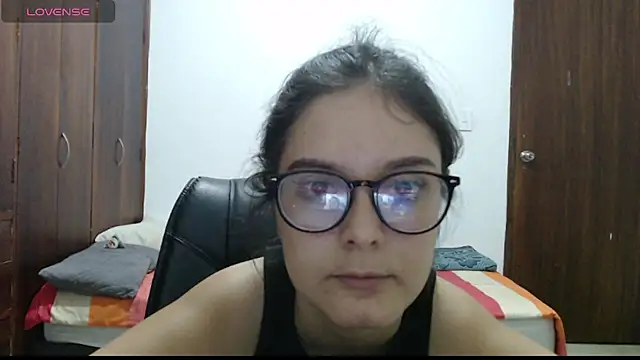 CarlaLorez online show from July 16, 11:55 pm