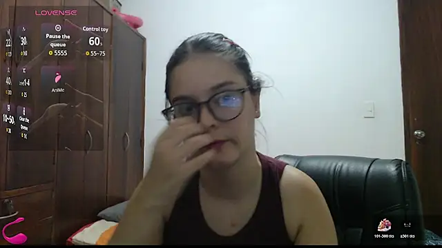 CarlaLorez online show from July 29, 9:13 pm