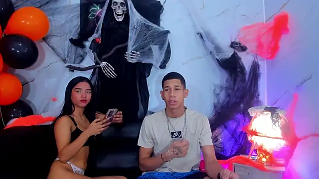 Little nicoll online show from November 2, 12:02 am