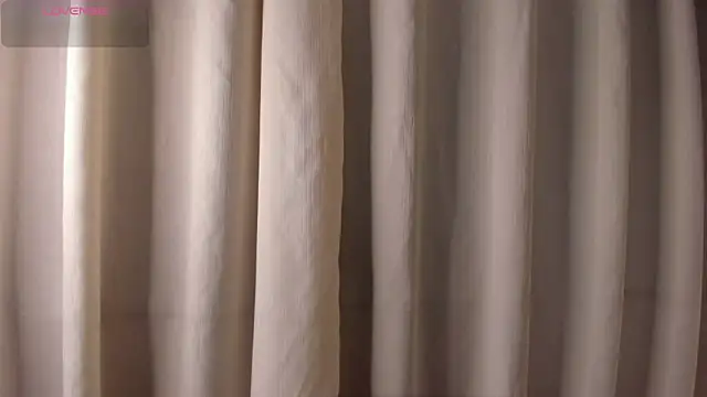 allisonpariss online show from June 17, 11:23 am