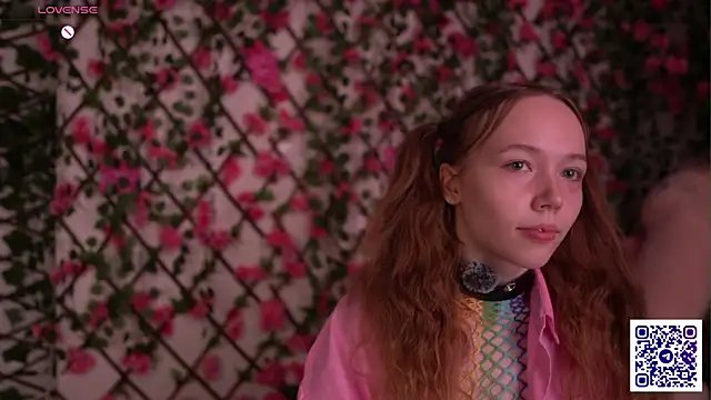 Petite Polly online show from November 20, 6:07 pm