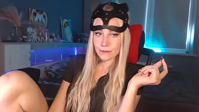 Lily Shell online show from October 31, 12:39 pm