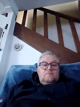 macdut67 online show from October 23, 4:39 pm