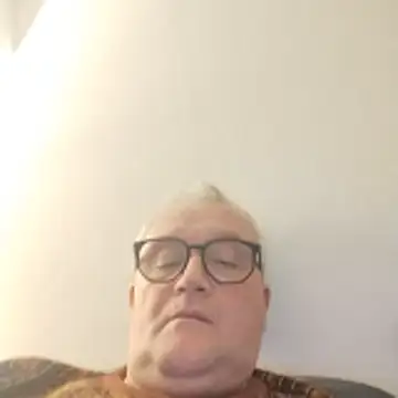 macdut67 online show from March 23, 5:55 am