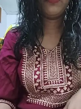 Snapshot of Janu-hasena chatting on June 28, 3:45 am Janu-hasena online show from June 28, 3:45 am