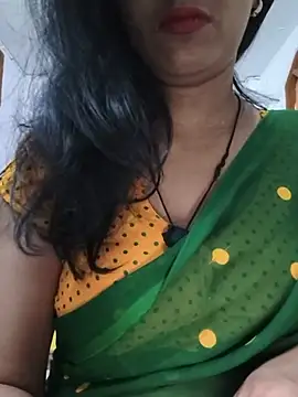 Snapshot of Janu-hasena chatting on July 5, 11:50 am Janu-hasena online show from July 5, 11:50 am
