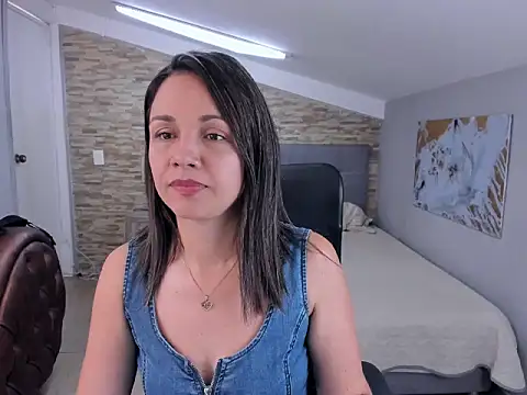 Tatis Corredor online show from October 14, 1:45 pm