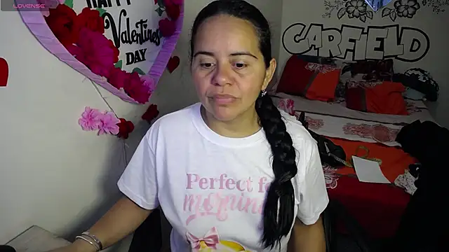 Miss  kendra  online show from February 17, 2:02 pm