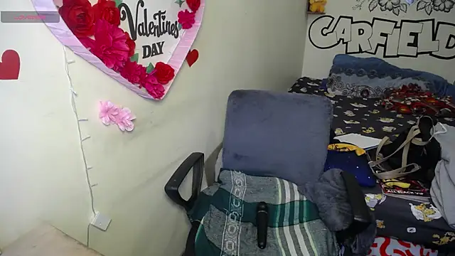 Miss  kendra  online show from May 11, 4:04 pm