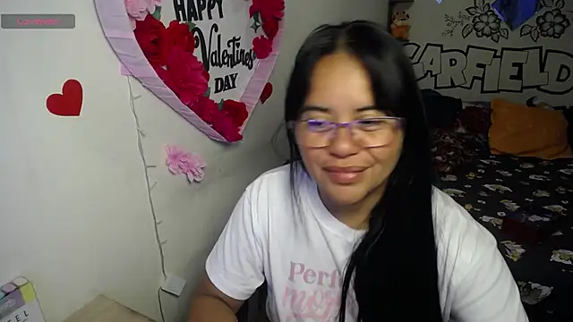 Miss  kendra  online show from May 20, 11:38 am