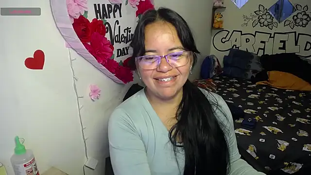Miss  kendra  online show from June 5, 11:27 am