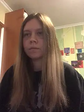 LunaVirelle online show from November 13, 1:21 pm