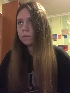 LunaVirelle online show from March 21, 4:32 pm