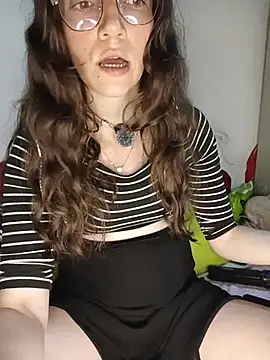 Lucy colee online show from December 17, 2:28 am