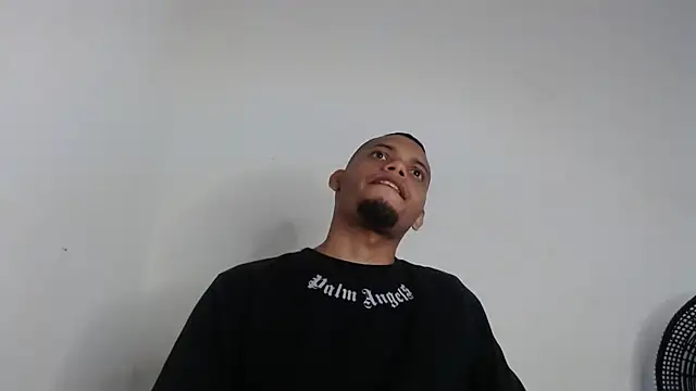 Snapshot of drako_monster chatting on June 18, 4:33 pm drako monster online show from June 18, 4:33 pm