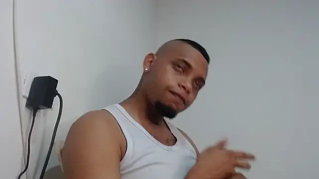 Snapshot of drako_monster chatting on July 2, 8:59 pm drako monster online show from July 2, 8:59 pm