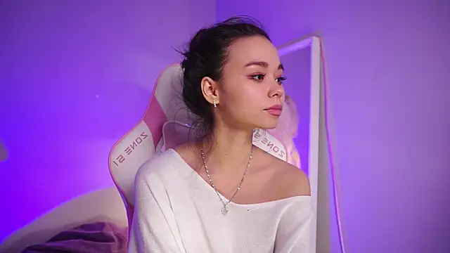 i am eva online show from October 10, 7:18 am