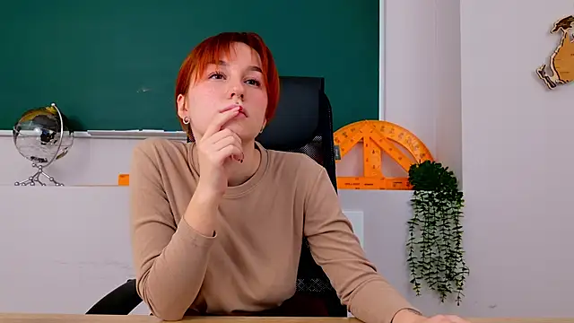 Snapshot of ClaireMathis chatting on January 12, 2:55 pm ClaireMathis online show from January 12, 2:55 pm