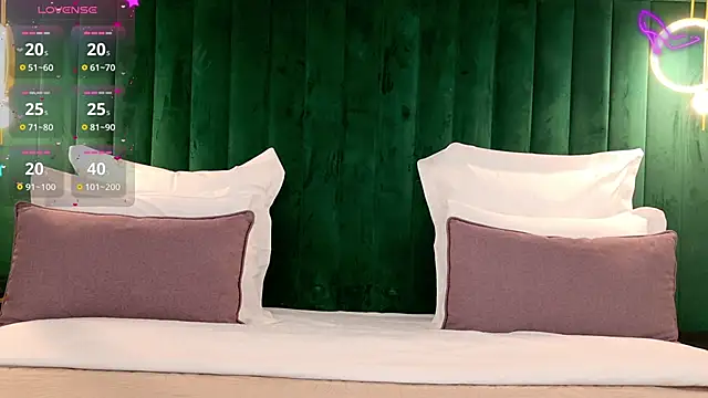 Snapshot of ClaireMathis chatting on February 20, 2:50 pm ClaireMathis online show from February 20, 2:50 pm