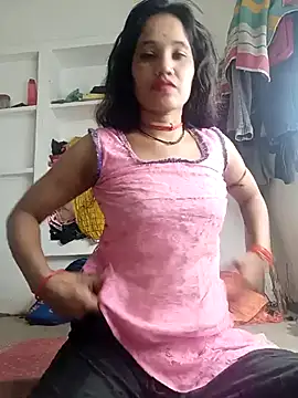 Snapshot of Cuty_tanya chatting on February 7, 11:19 pm Cuty tanya online show from February 7, 11:19 pm