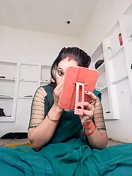 Snapshot of Cuty_tanya chatting on February 18, 4:47 pm Cuty tanya online show from February 18, 4:47 pm