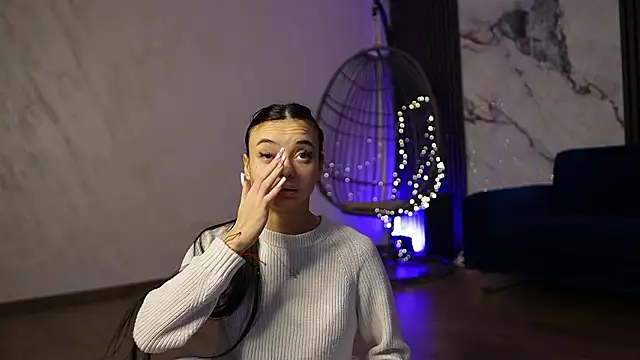 RachelRavee online show from January 17, 5:23 am