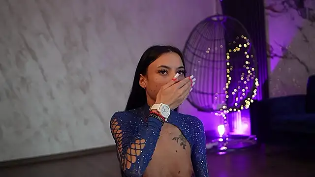 RachelRavee online show from February 19, 5:25 am