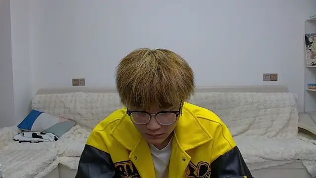 KK-cuteboy online show from February 20, 10:49 am