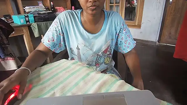Nora-2003 online show from July 23, 4:43 am