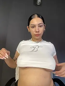 LoraShines online show from July 13, 11:46 am