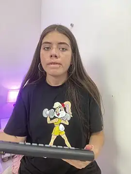 Juana miel online show from March 27, 7:35 pm