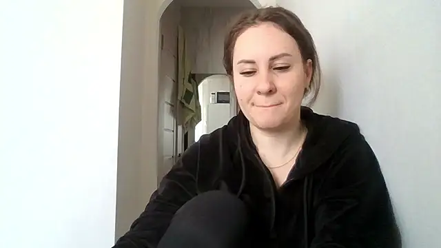 MeadowEyes online show from April 2, 9:40 am