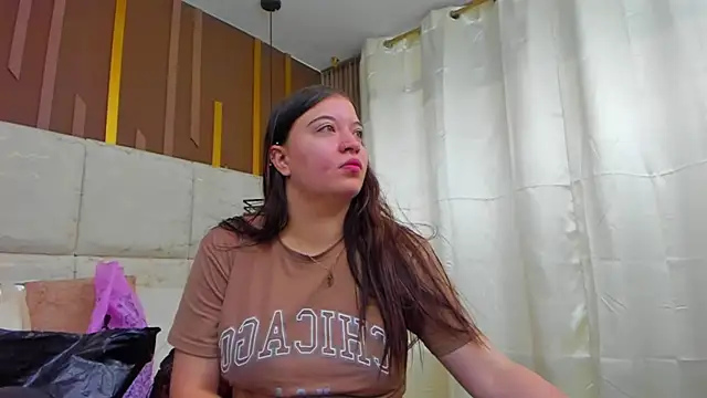 AmbarGills online show from March 15, 1:06 pm