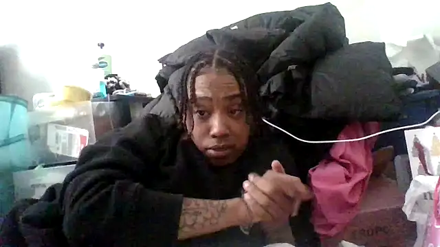 dezzidavill online show from February 6, 2:42 pm