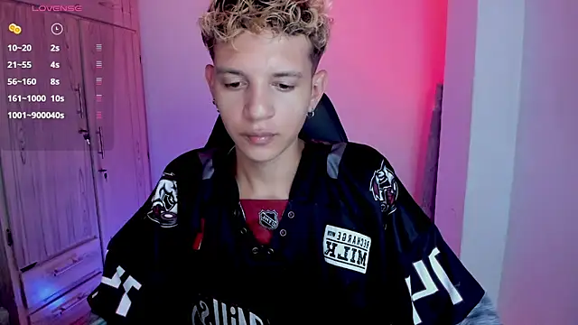 tylernova online show from March 1, 2:57 am