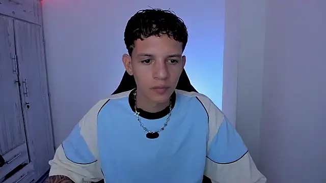 tylernova online show from April 23, 3:30 am