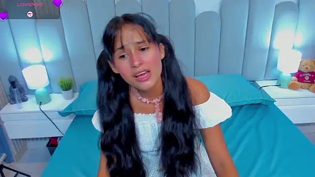 luly dreams online show from March 25, 11:38 am