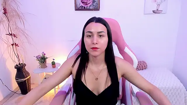 EmmaMyers1 online show from June 30, 9:38 pm