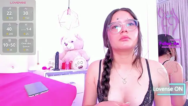 Nara Pink online show from October 15, 8:09 pm